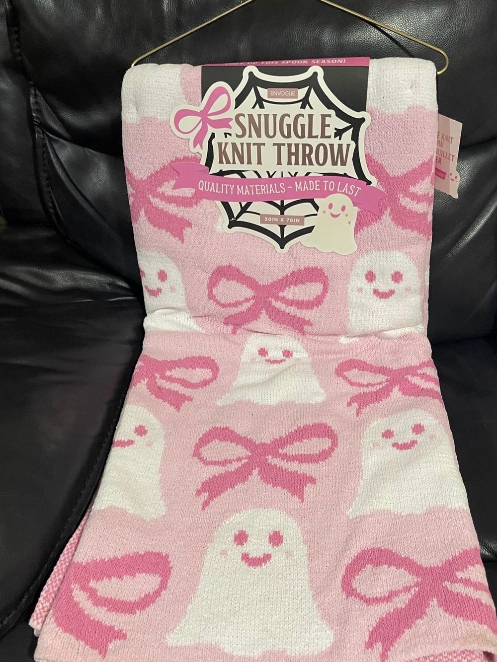 Halloween EnVogue Girlie Ghost Throw - Halloween Ghost Throw Pink